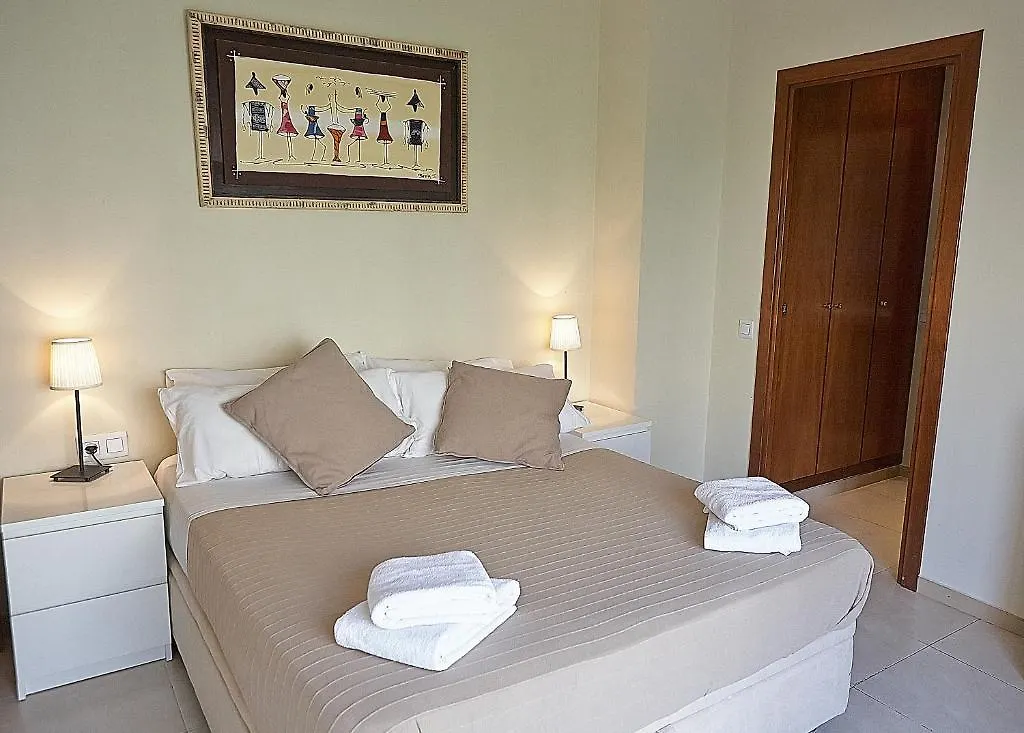 Alguera Apartments Sant Andreu contacts